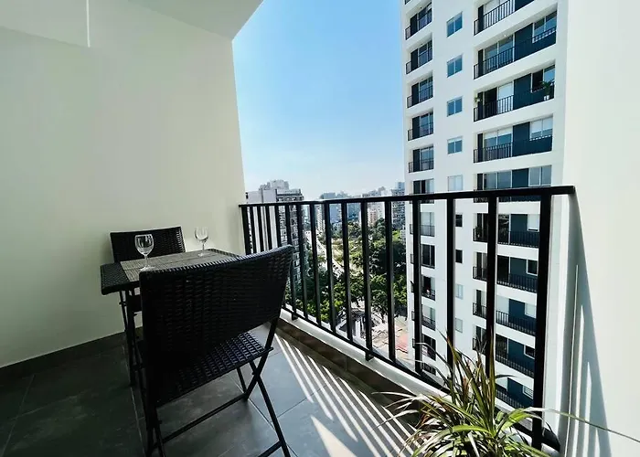 Apartment With Incredible View, Pool And Gym